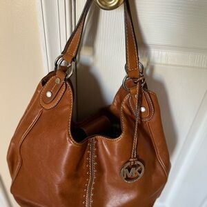 Beautiful MK shoulder bag.